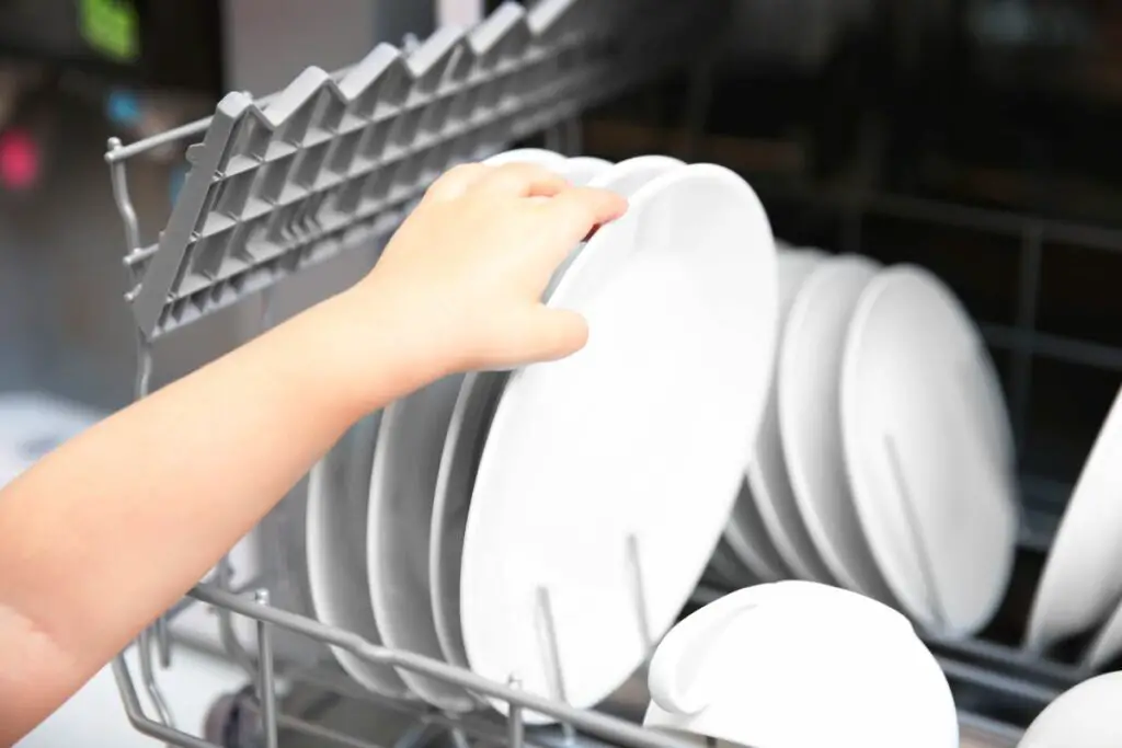 How to Hook up a Countertop Dishwasher? (6 Easy Steps)